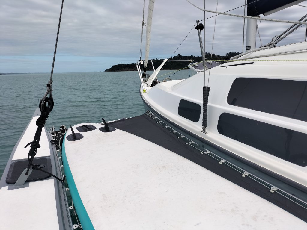 MacGregor Tattoo 26 Trimaran conversion